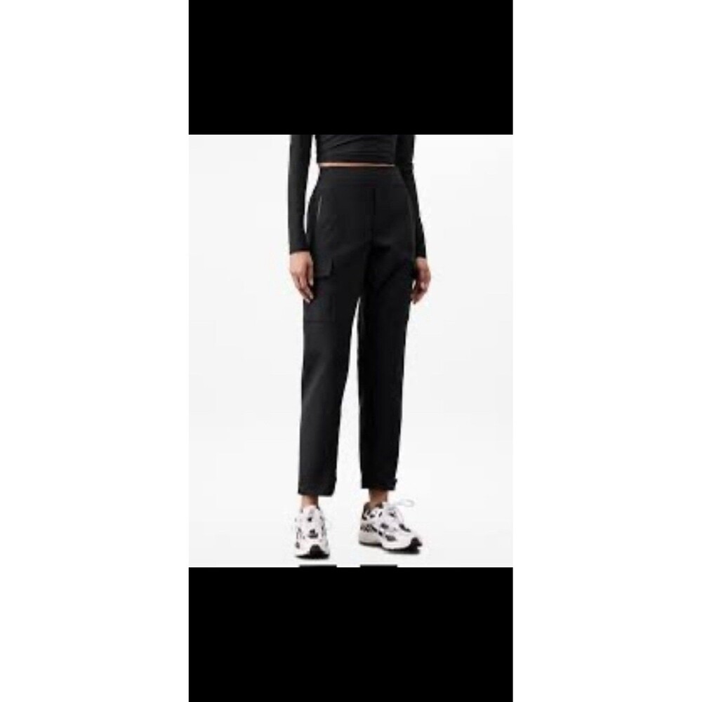 Athleta Pants Womens 12 Black Cargo Stretch Joggers Athletic Outdoor Zip Pocket